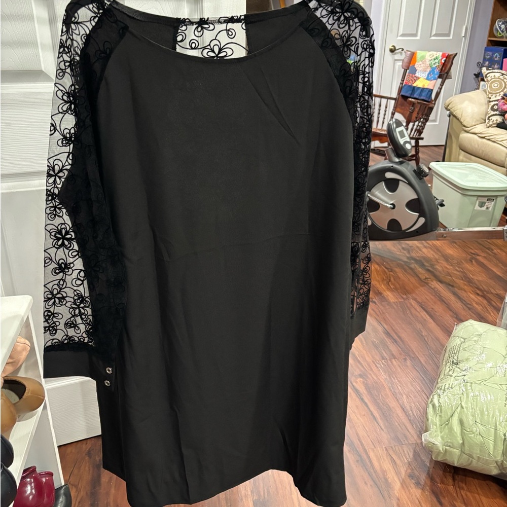 Black Lace Sleeve Dress